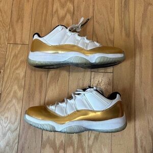 Jordan 11 Retro Low closing ceremony white gold trainers